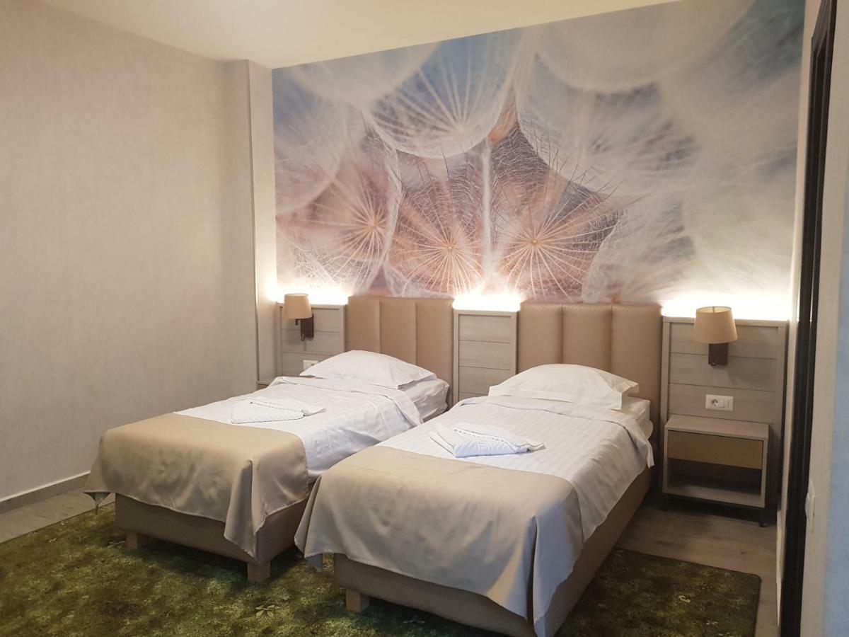 Hotel Florilor Băile Olăneşti Extérieur photo